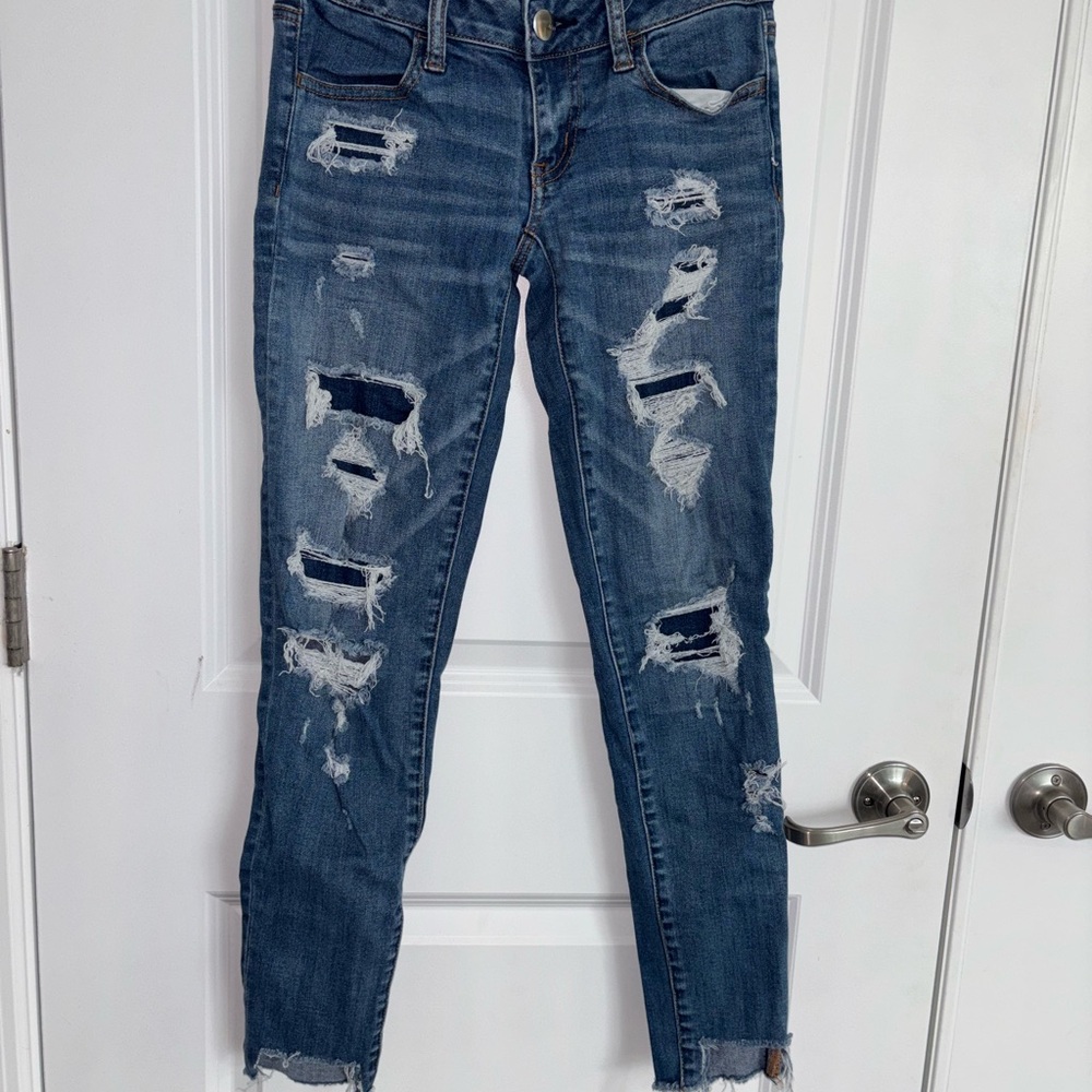 American Eagle Stylish Distressed Blue Skinny Jeans